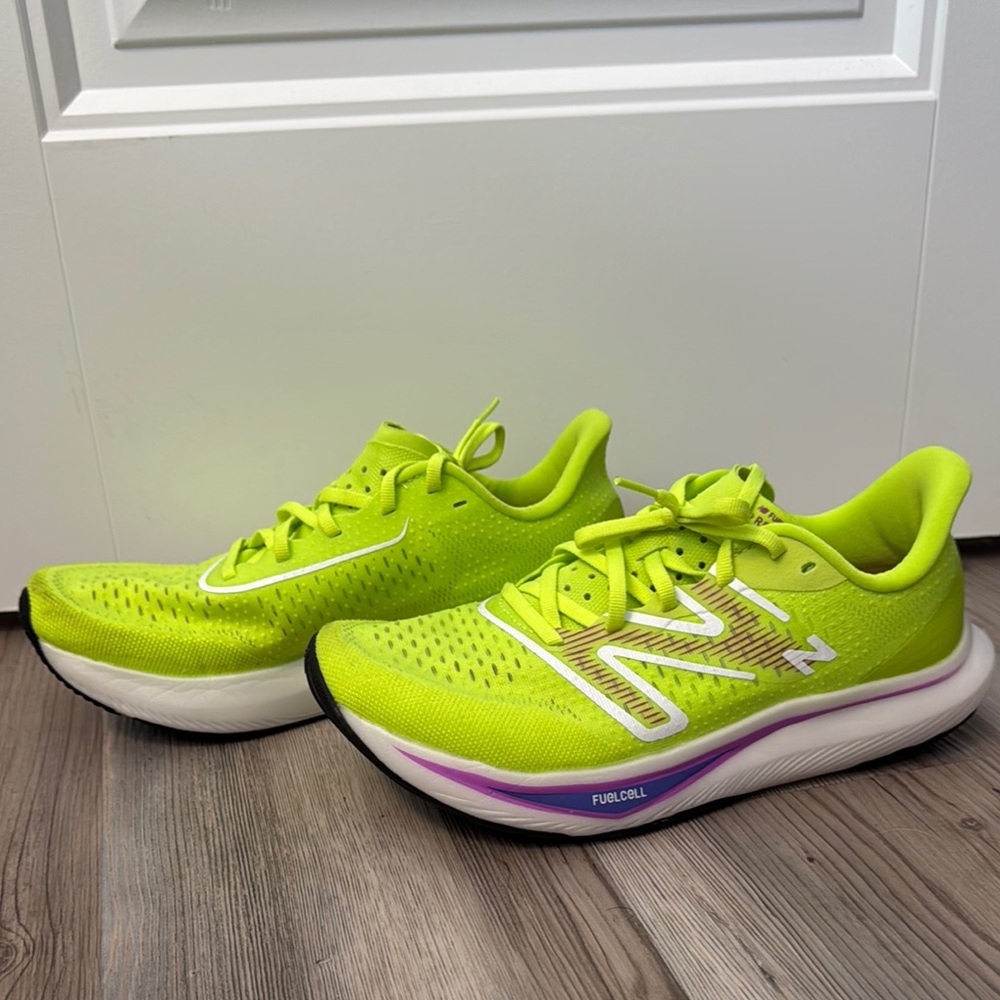 New Balance FuelCell Running Shoes - Neon Yellow